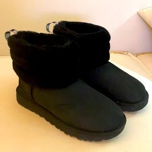Ugg fluff mini quilted boot.